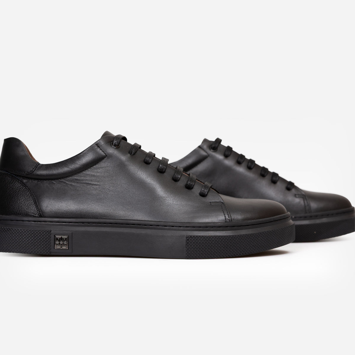 Basket Cuir Noir
