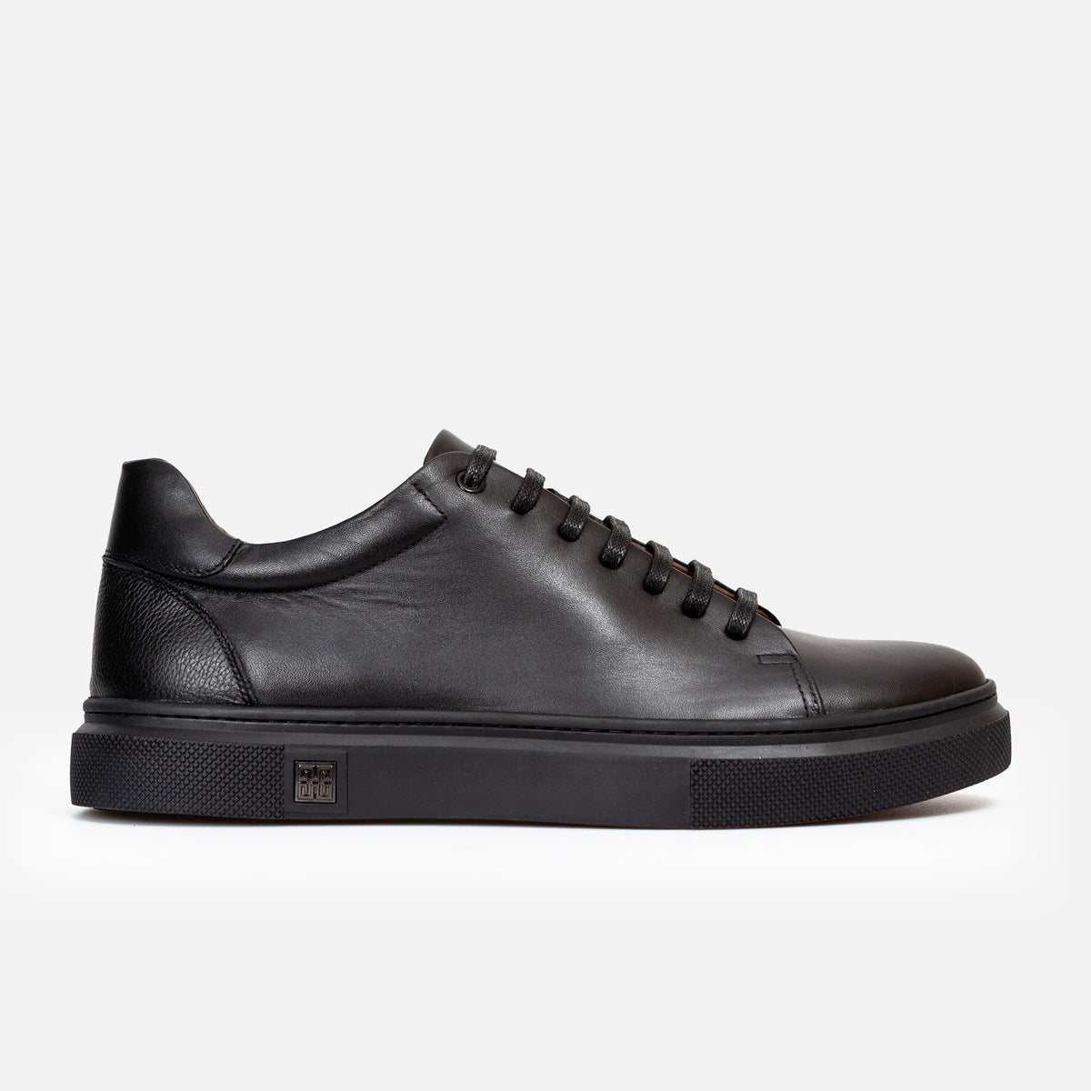 Basket Cuir Noir